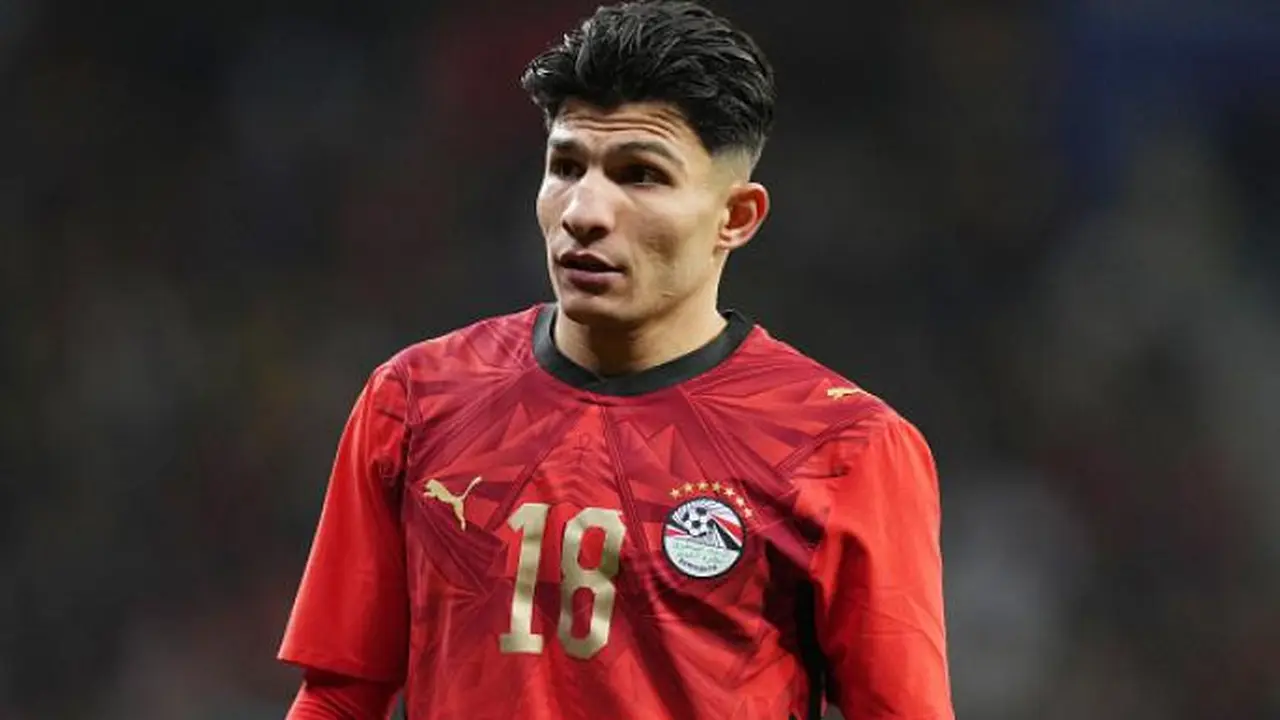 إصابة إسلام عيسى بقطع في الرباط الصليبي تضرب صفوف منتخب مصر الوطني